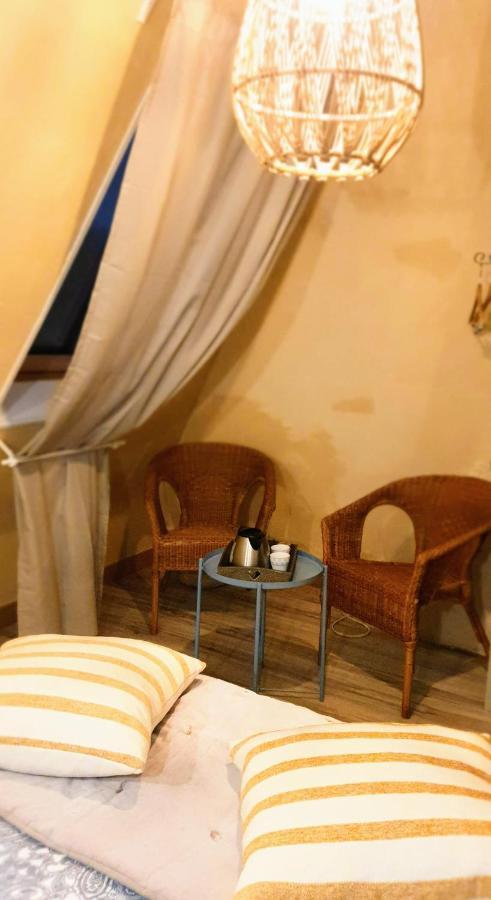 Gite Et Chambres D'Hotes - Sur Le Chemin Des Sens Azerat Esterno foto