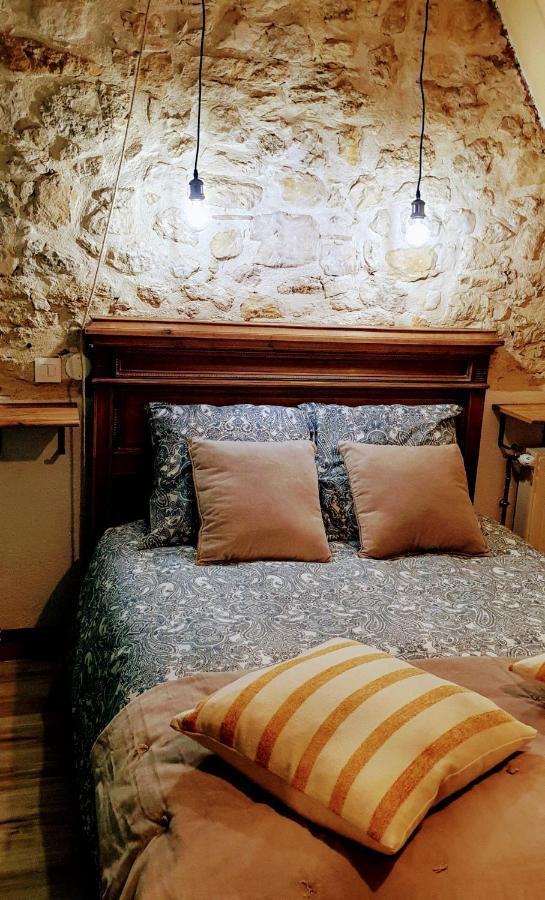 Gite Et Chambres D'Hotes - Sur Le Chemin Des Sens Azerat Esterno foto