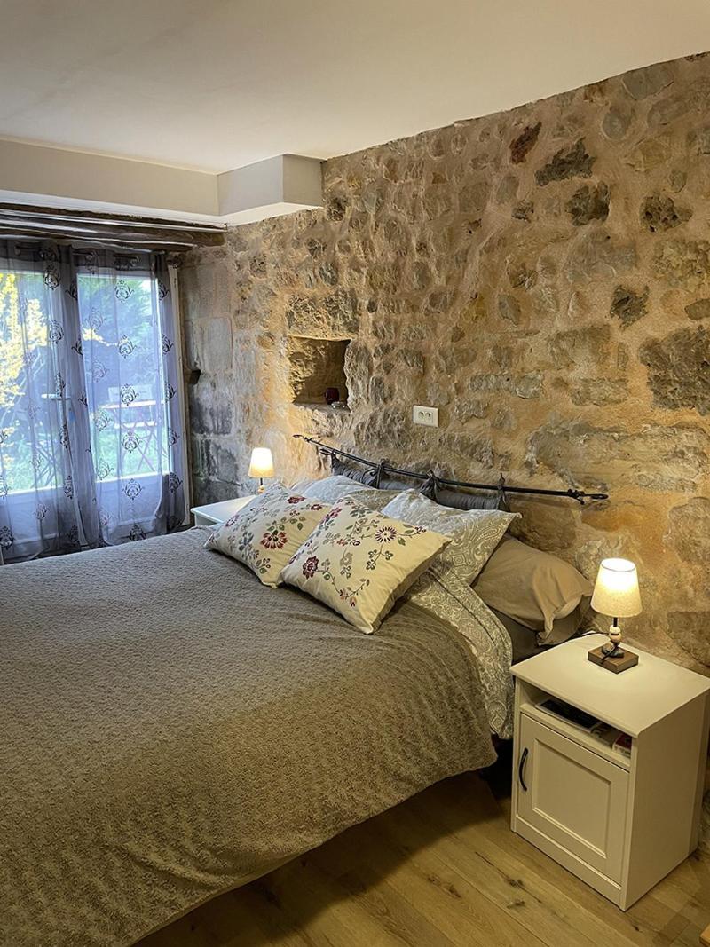 Gite Et Chambres D'Hotes - Sur Le Chemin Des Sens Azerat Esterno foto